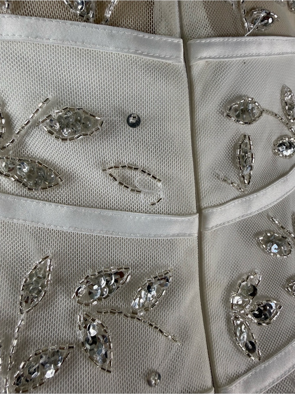 VINTAGE CACHE White Beaded Sequin Mesh Sweetheart Spaghetti Strap Maxi Dress - Picture 6 of 9